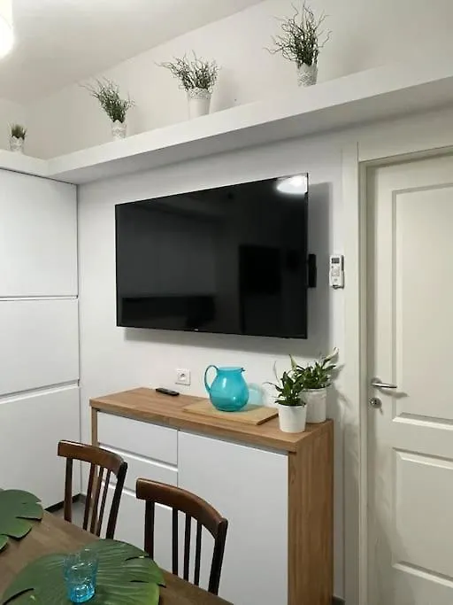 H 3 Splendido Bilocale Mm 3 Apartment San Donato Milanese Italy